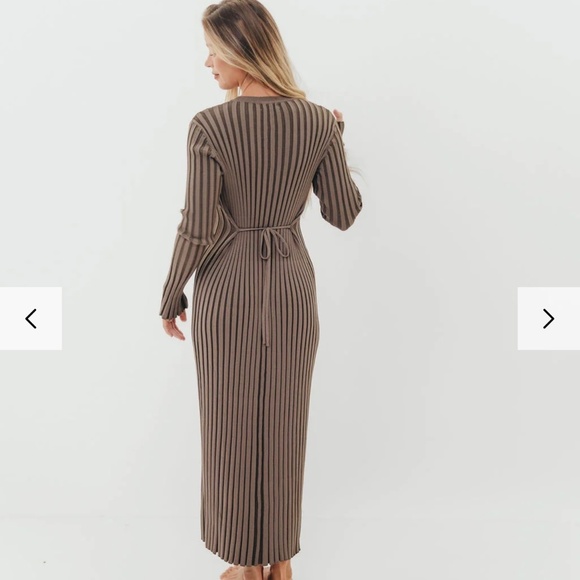 Colette Premium Long Sleeved Ribbed Knit Maxi Dress in Slate - Picture 5 of 6